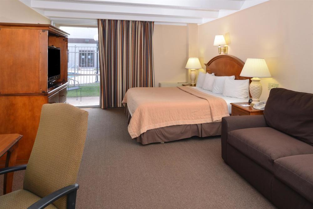 Americas Best Value Inn - Campus View Eau Claire Esterno foto