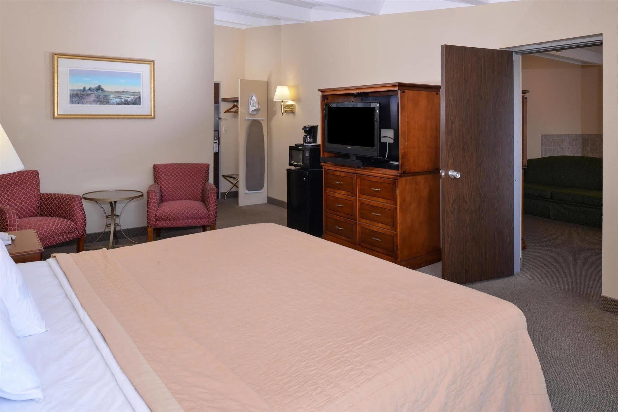 Americas Best Value Inn - Campus View Eau Claire Esterno foto